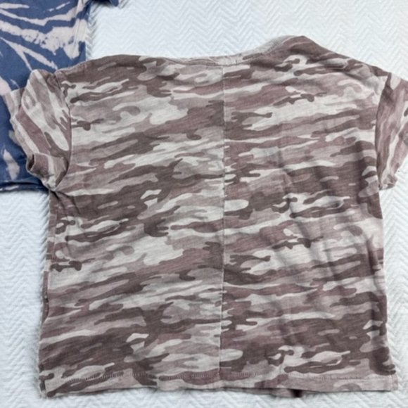 Cropped Tees - Picture 10 of 11